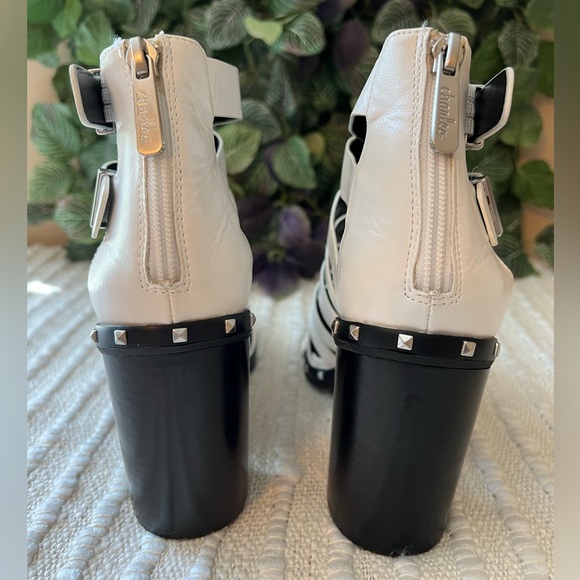 Charles By Charles David Diesel Bootie Size 8.5 - Picture 5 of 12